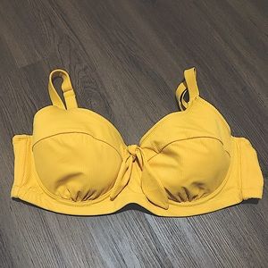 Xhilaration Bikini Top w/ underwire, Size 20W, Golden Yellow 💛